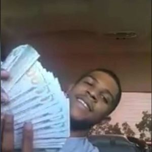 Meet your Posher, Dontae